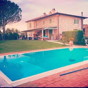  Casa vacanze Incantevole Con Piscina